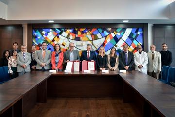 Framework Agreement for Inter-institutional Cooperation between the University of Azuay and the San Francisco de Quito University.
